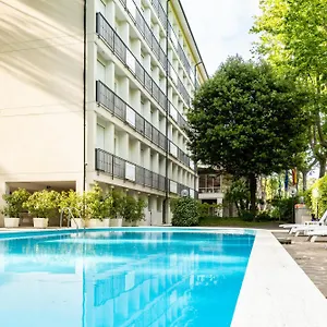 https://hotel-corallo-marina-romea.emilia-romagnahotels.net